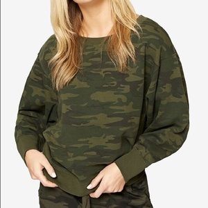 Sanctuary Oversized Sweatshirt size small